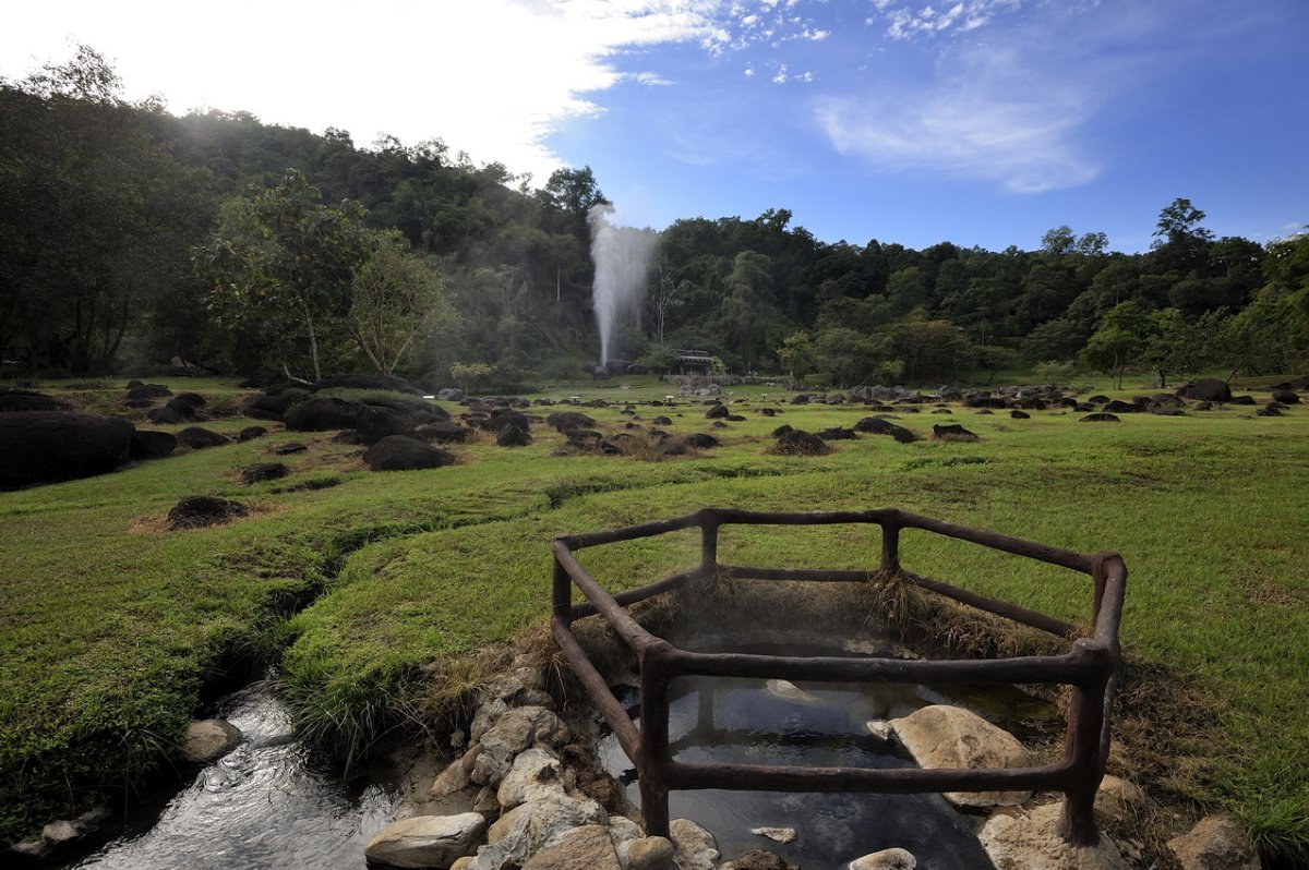 Fang Hot Spring : un havre de paix à Chiang Mai - X583+9P6 Chiangmai 4050 Road Amphoe Fang | Secret World Trip Planner