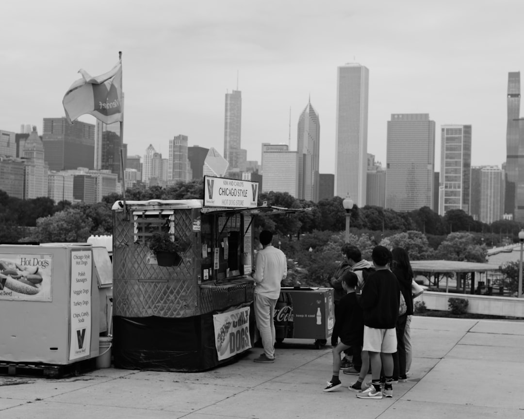 Kiss the Cook BBQ: Un'Icona d'Amore a Chicago - Chicago | Secret World Trip Planner