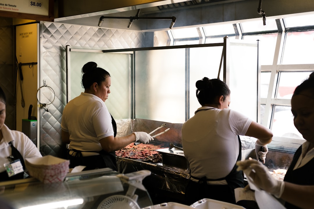 Kiss the Cook BBQ: A Love Icon in Chicago - Chicago | Secret World Trip Planner