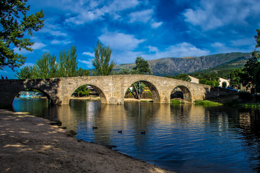 Il Puente del Rio Morja: Un Ponte d'Amore in Honduras - El Paraiso | Secret World Trip Planner