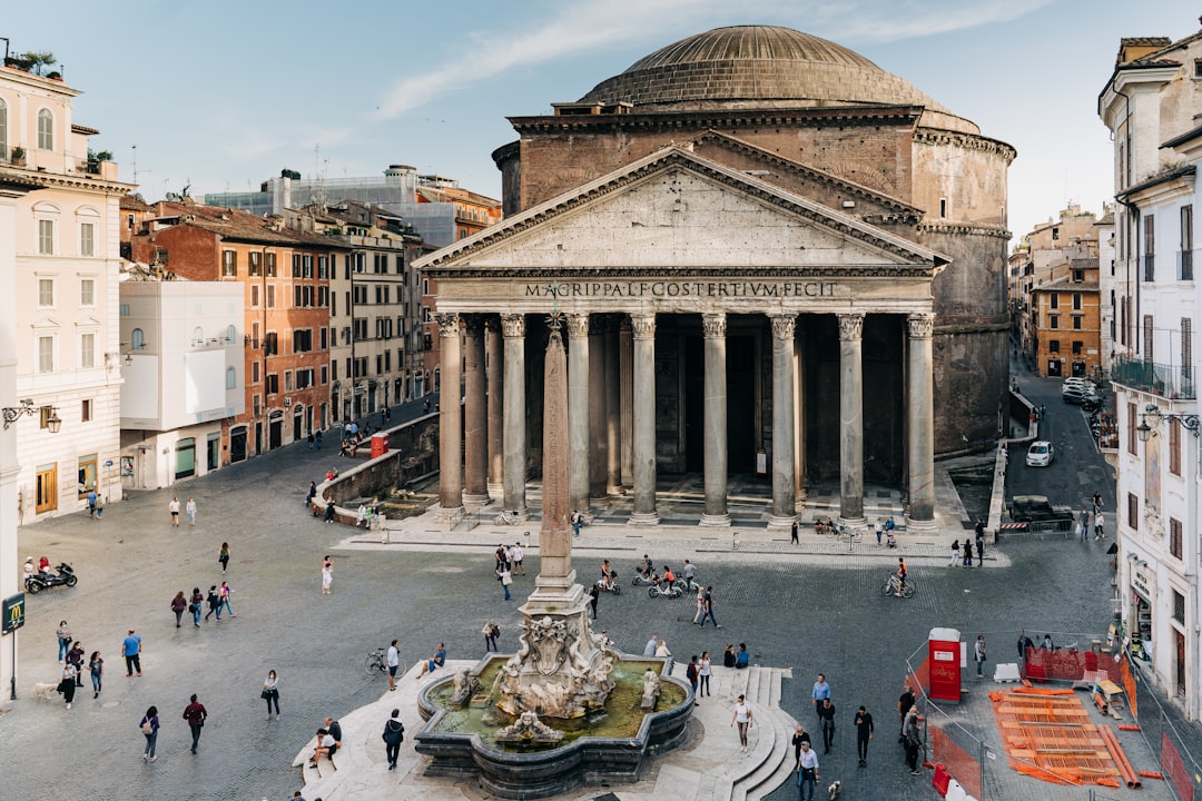 Planificateur de Voyage IA : Secret World à Rome 2026 — Roma