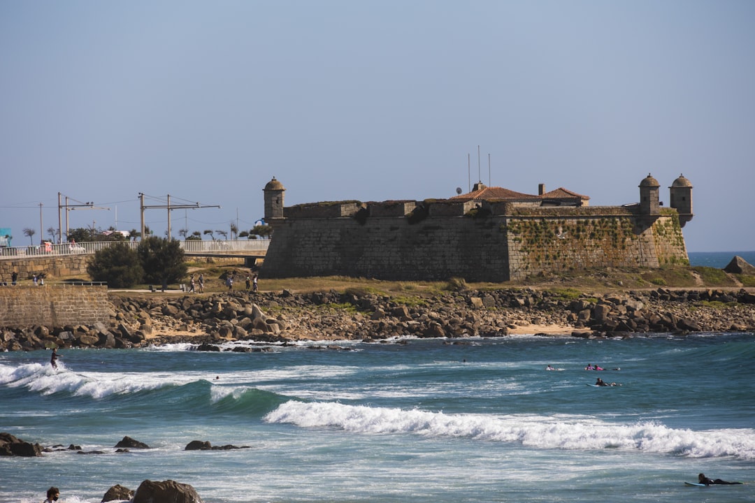 Entdecken Sie die Fortaleza de São João Baptista: ein historisches Juwel in Portugal - Angra do Heroísmo | Secret World Trip Planner