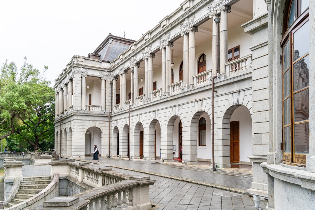 Exploration du Temple Yuzhen à Taïwan : Histoire et Culture - 護國里 | Secret World Trip Planner