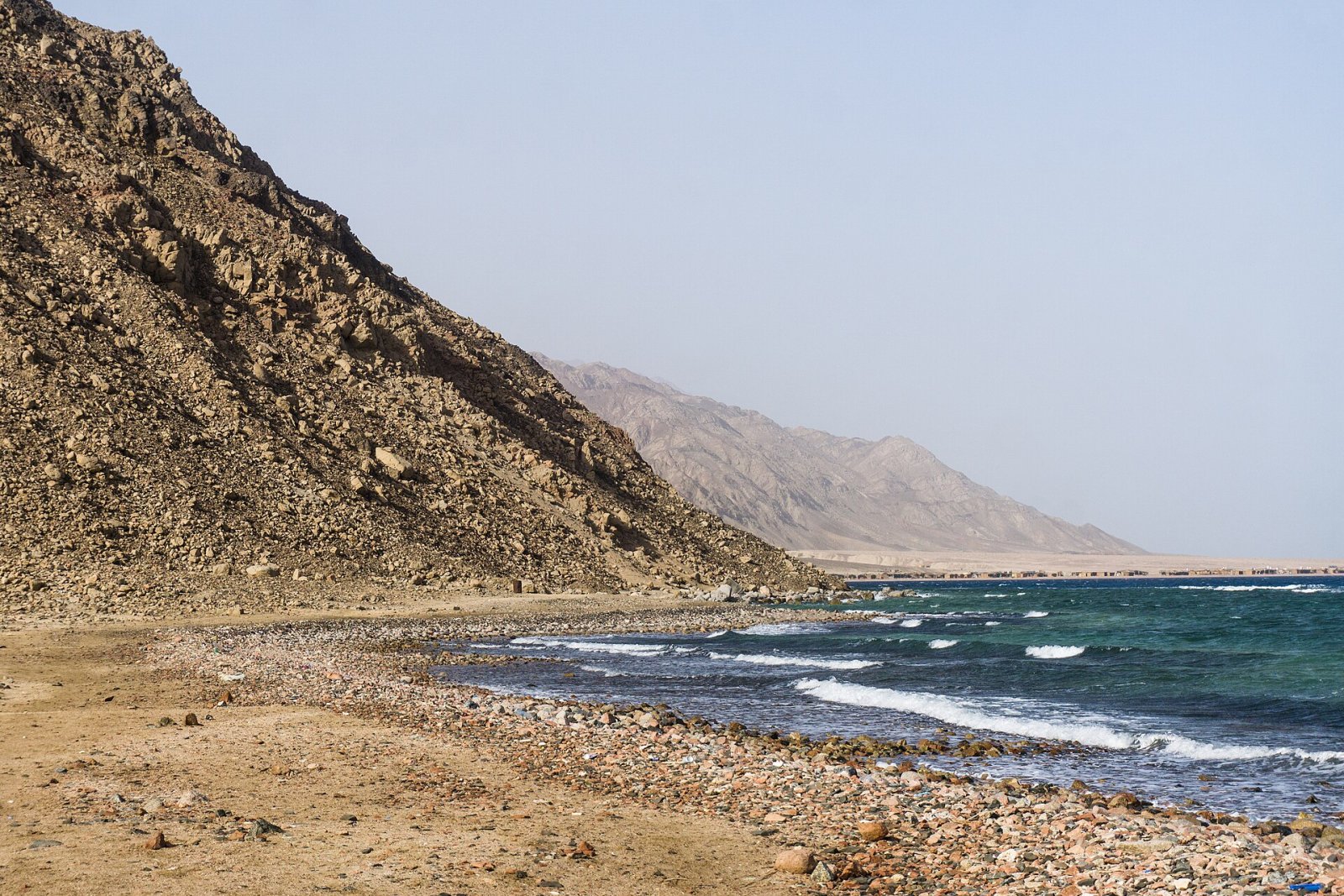 Scopri Abu Ras: un angolo di natura in Egitto | Secret World Trip Planner