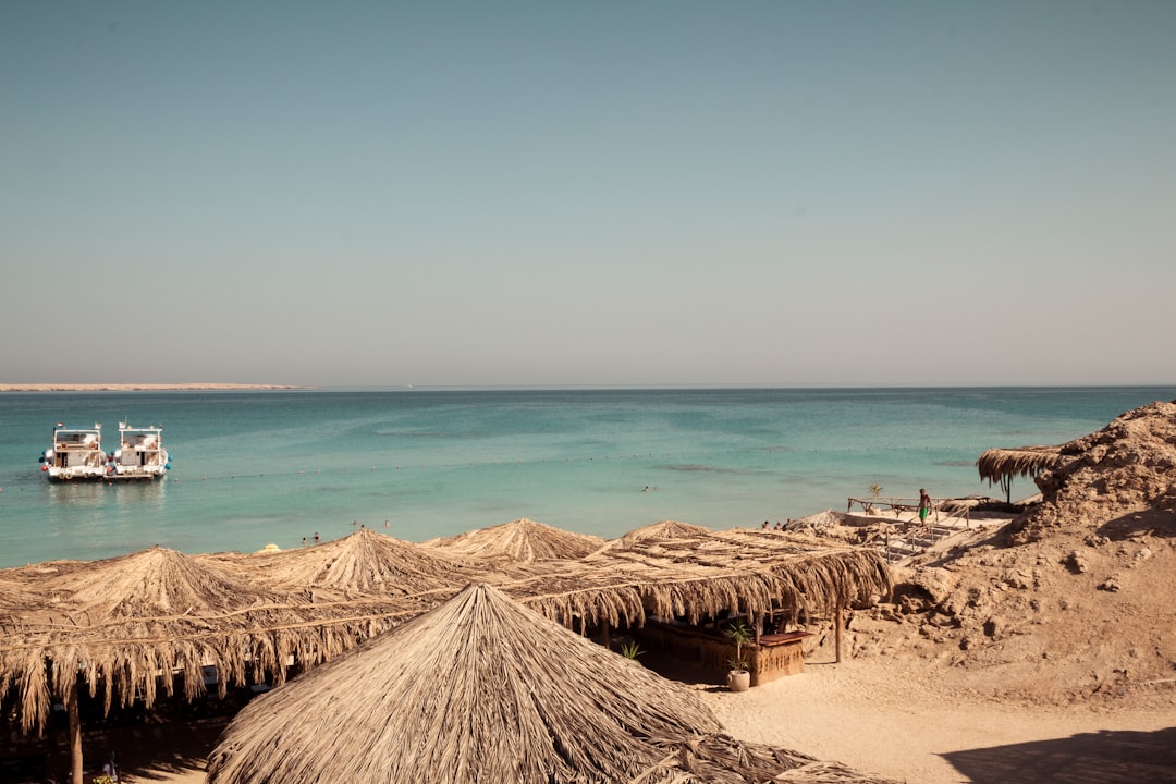 Scopri Abu Ras: un angolo di natura in Egitto | Secret World Trip Planner