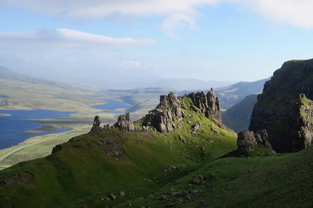 Panorami mozzafiato a Portree: un viaggio tra colori e natura - Portree IV51 | Secret World Trip Planner