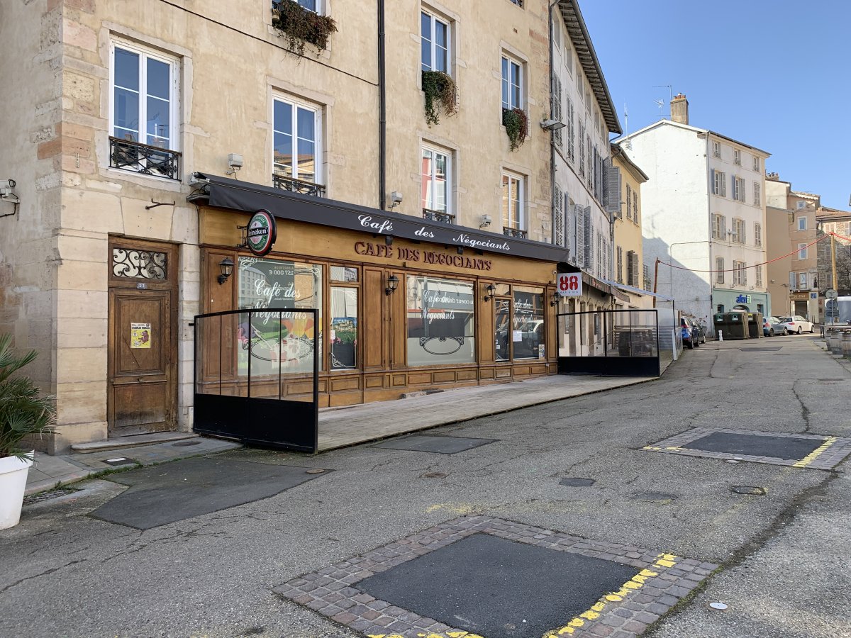 咖啡馆商人：卡鲁日的秘密角落 - Rue de la Filature 29 | Secret World Trip Planner