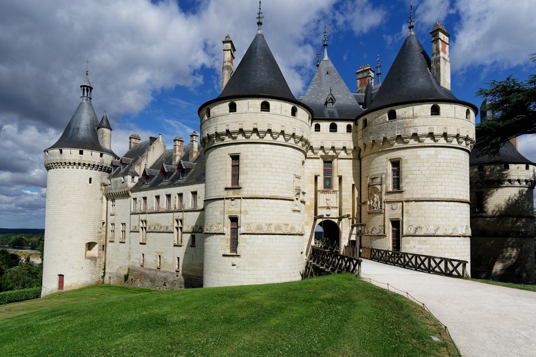 쇼몽 성의 마법 같은 정원 - Château de Chaumont-sur-Loire | Secret World Trip Planner