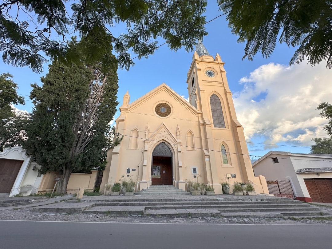 Descubra a Iglesia Centro: um tesouro cultural de Buenos Aires - Buenos Aires | Secret World Trip Planner