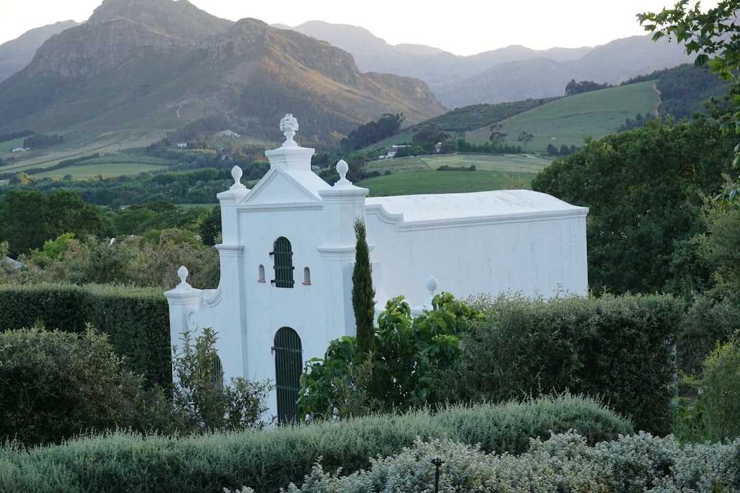 Franschhoek: Il Paradiso dei Vini in Sudafrica - Franschhoek | Secret World Trip Planner