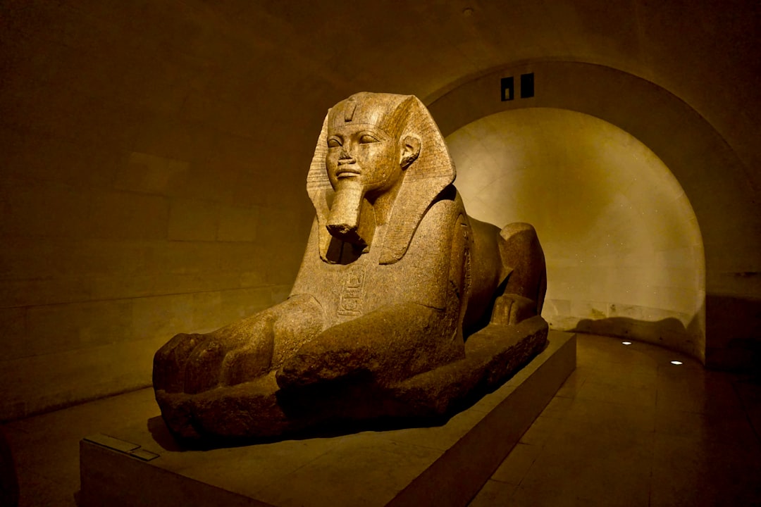 Descubra o Museu Geológico Egípcio: um tesouro no Cairo - Athar an Nabi | Secret World Trip Planner