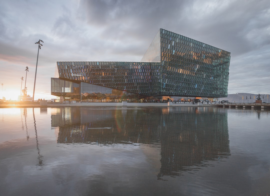 Descubra o Reykjavik Museum of Photography: uma viagem pela cultura islandesa - Reykjavík | Secret World Trip Planner