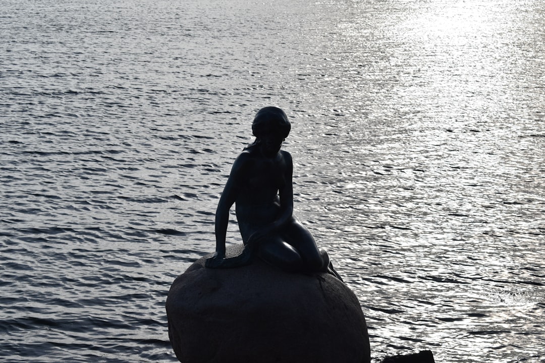 La Sirenetta di Copenaghen: un'icona danese da non perdere - Langelinie 19 | Secret World Trip Planner