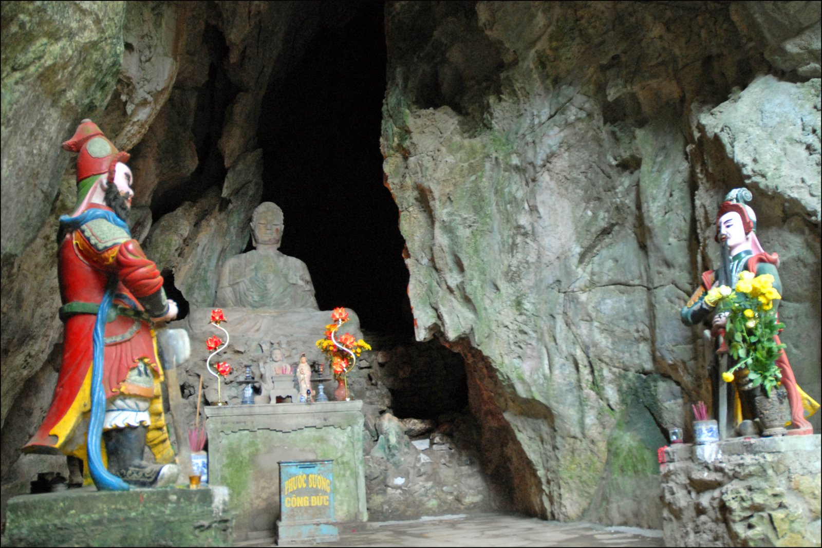Descubra a Magia da Buddha Cave no Vietnã — Yen Son