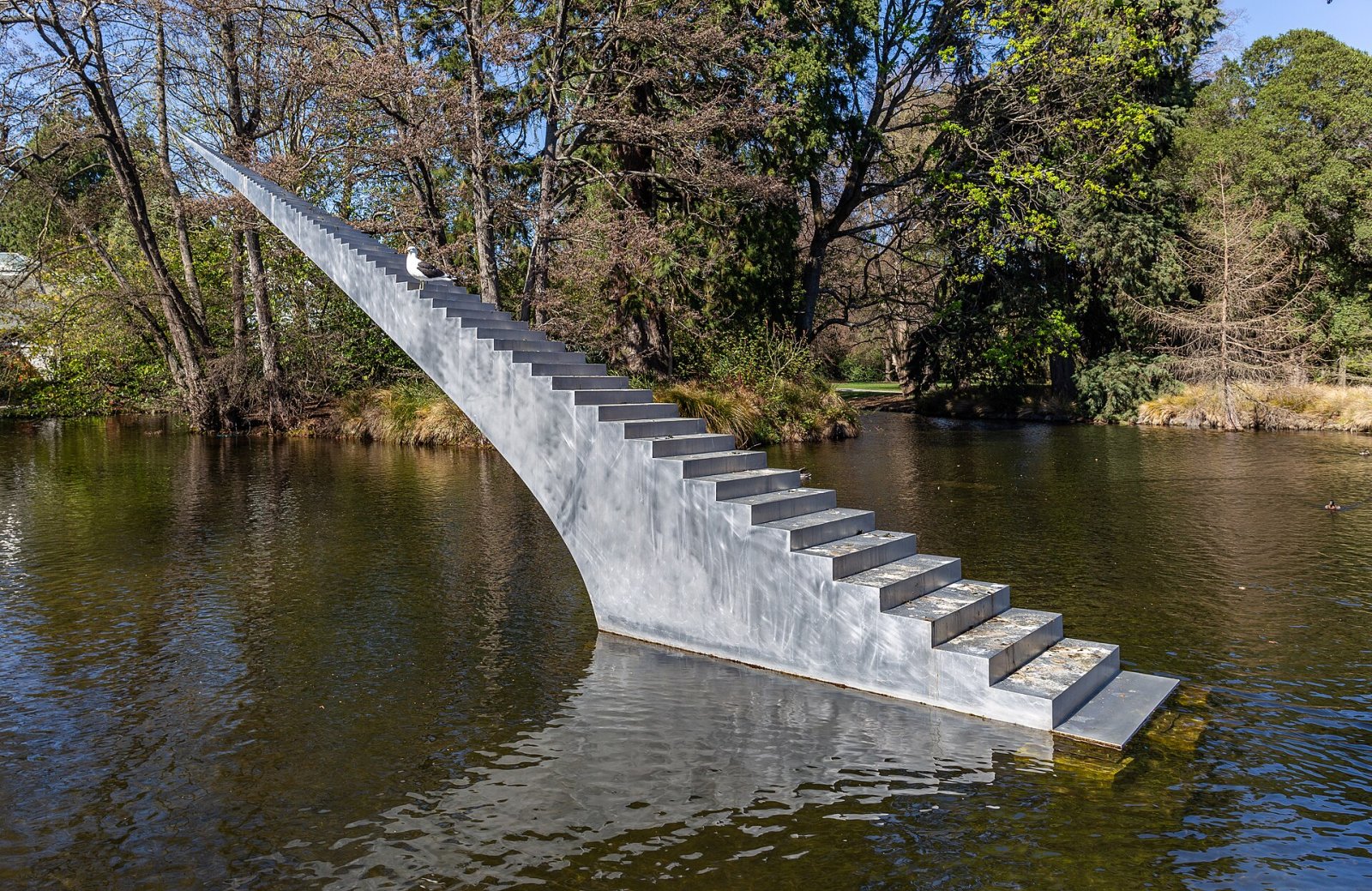 减少与上升:基督城植物园中的视觉幻觉 - Christchurch | Secret World Trip Planner