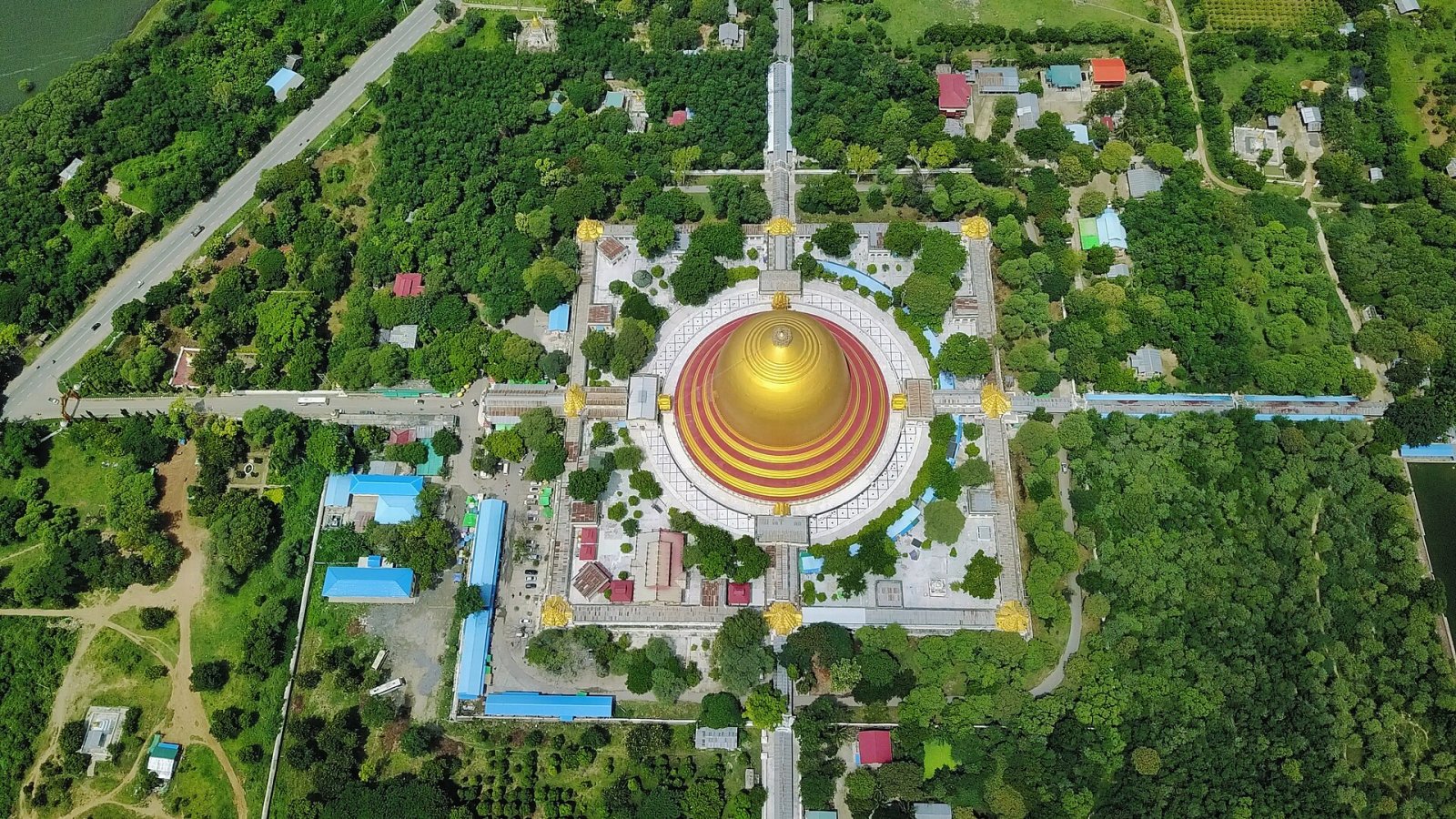 Discover the Kaunghmudaw Pagoda: Cultural Gem of Myanmar - စစ်ကိုင်းမြို့ | Secret World Trip Planner