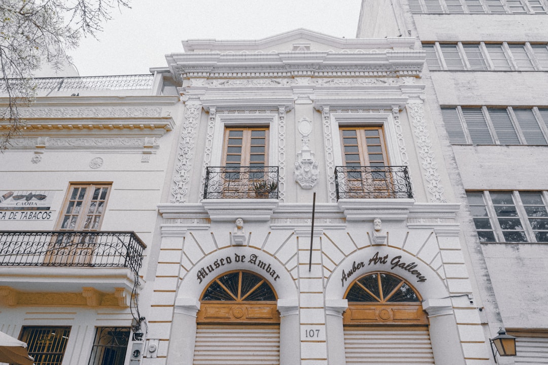 Discover the Hidden Wonders of Columbus Park - C. Isabel La Católica | Secret World Trip Planner