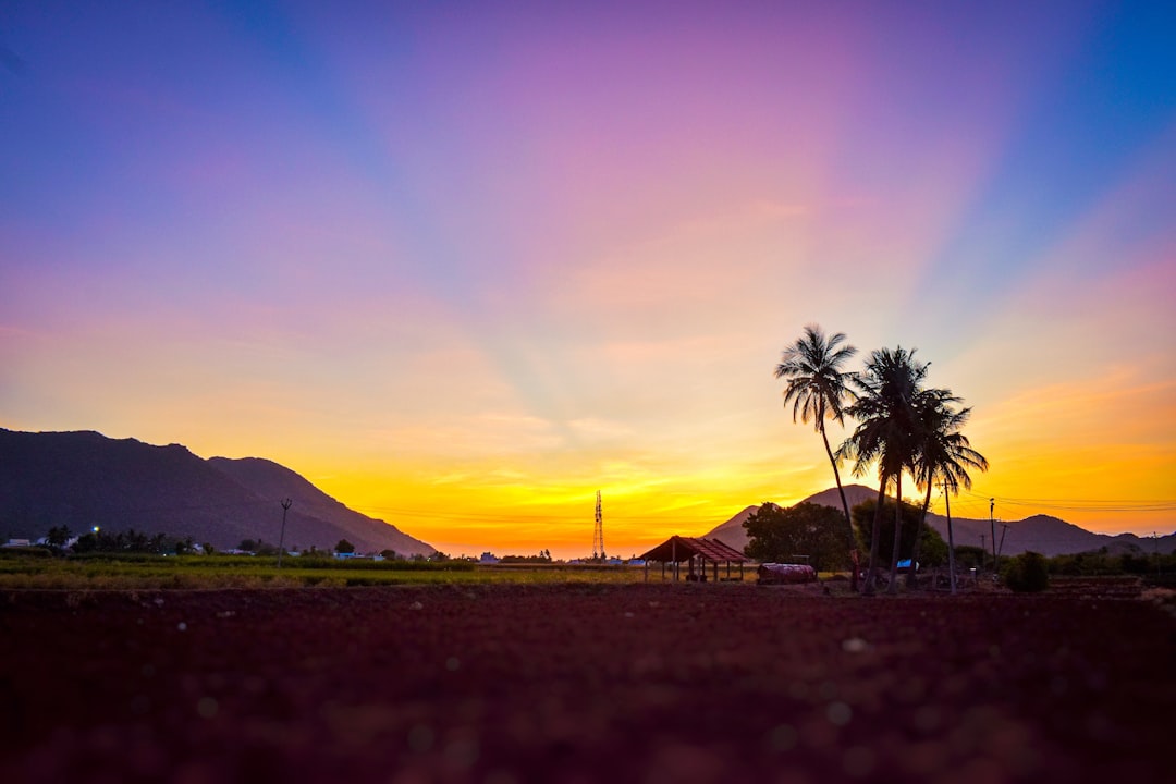 Couchers de soleil époustouflants à Sunrise Land Lombok - East Lombok Regency | Secret World Trip Planner