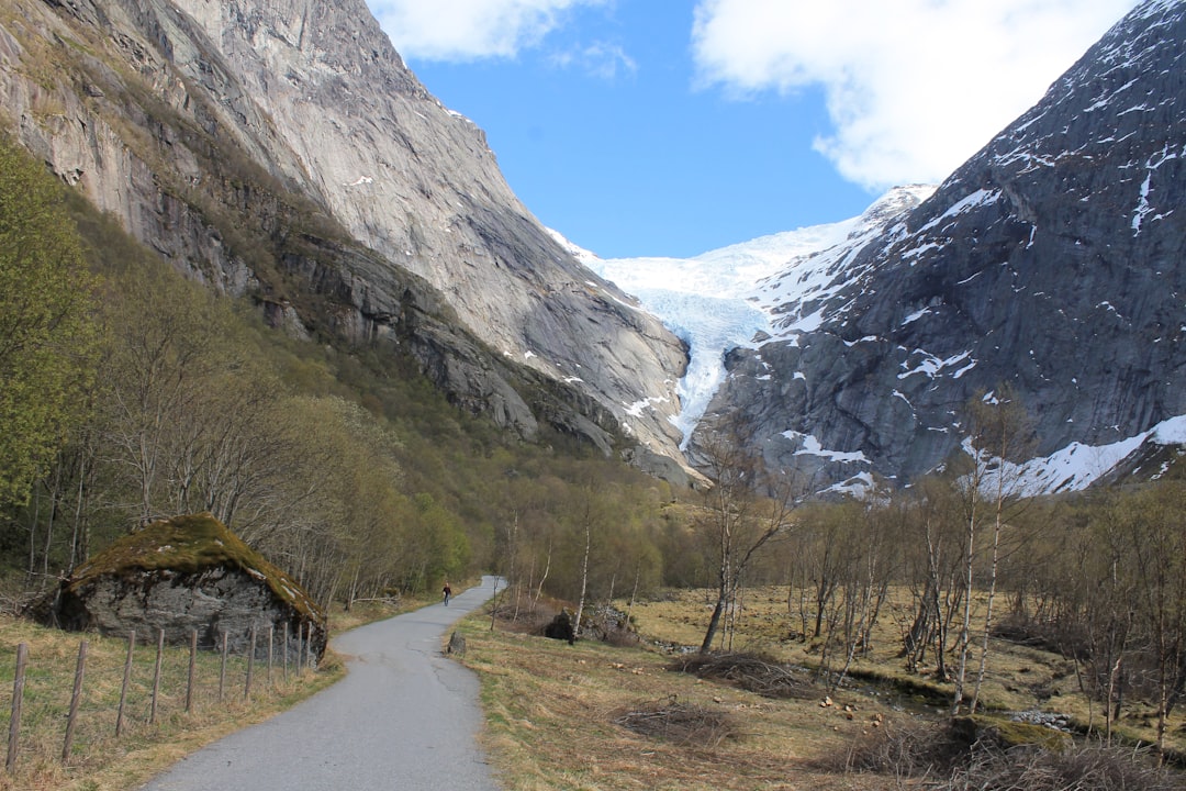 Trolltunga: la lingua di roccia a 700m sul fiordo - Skjeggedal 20 | Secret World Trip Planner