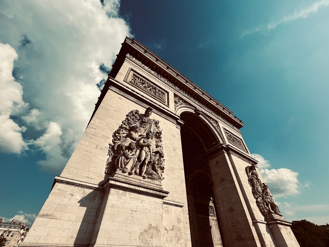 Secret World vs TripIt: quale app vince a Parigi nel 2026 - Parigi | Secret World Trip Planner