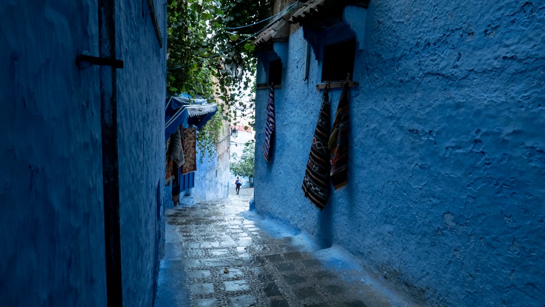 Marchés de Chefchaouen : bleu, épices et tissus berbères - 5P9R+W2V | Secret World Trip Planner