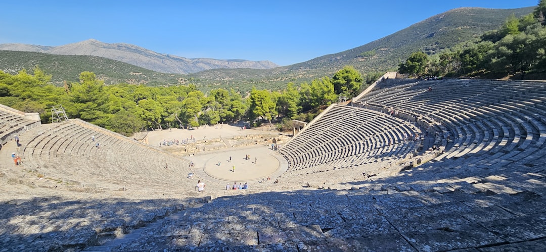 Théâtre de Kourion : spectacles au bord de la mer - MV7Q+P49 4620 | Secret World Trip Planner