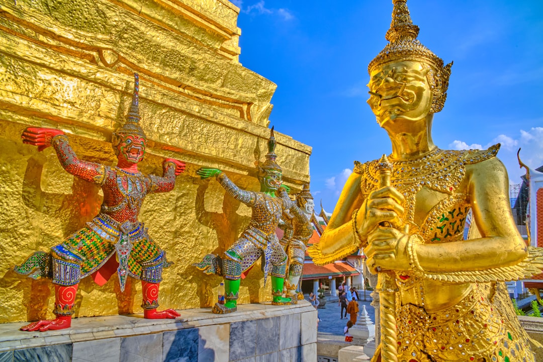 Descubre Wat King Kaeo: un tesoro cultural en Tailandia - Amphoe Bang Phli | Secret World Trip Planner