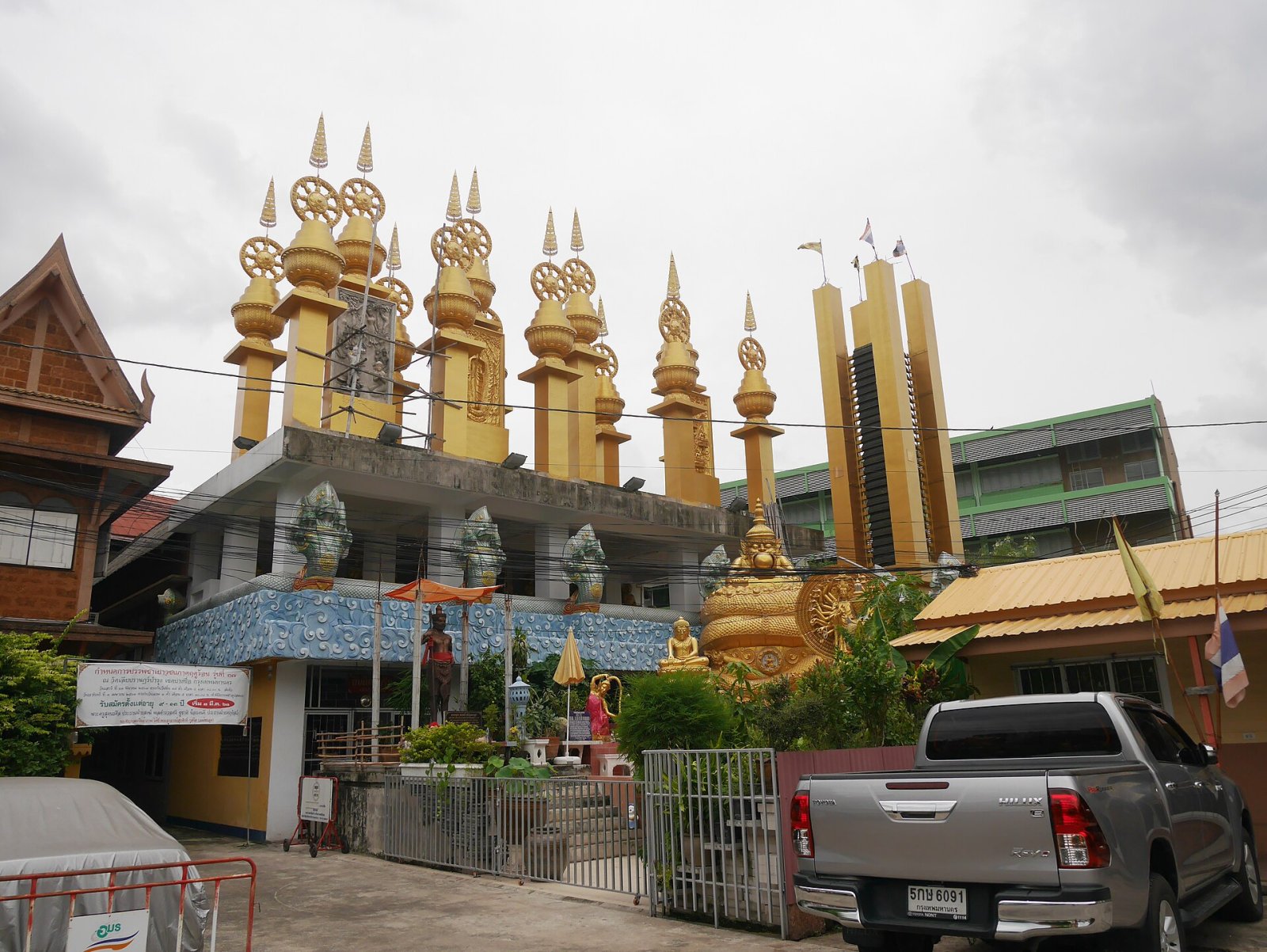 Scoprire Wat Liap: un tesoro culturale in Thailandia - Amphoe Mueang Nakhon Ratchasima | Secret World Trip Planner