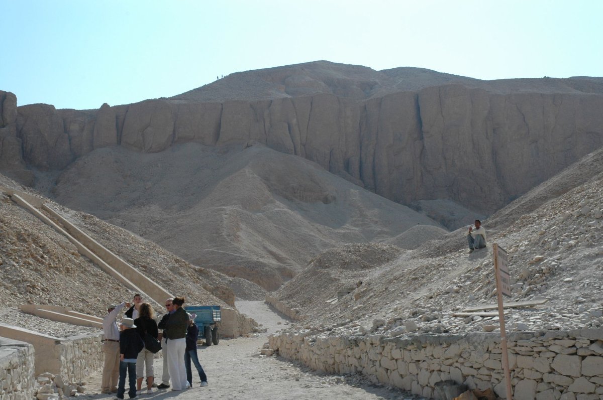 国王谷：卢克索山丘下的皇家墓葬 - Luxor | Secret World Trip Planner