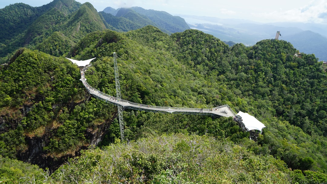 Langkawi Sky Bridge : le pont courbé à 700 mètres - 07000 Langkawi | Secret World Trip Planner