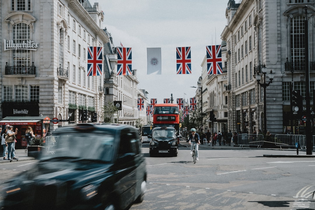 Secret World vs Google Trips: il migliore trip planner per Londra 2026 - Londra | Secret World Trip Planner
