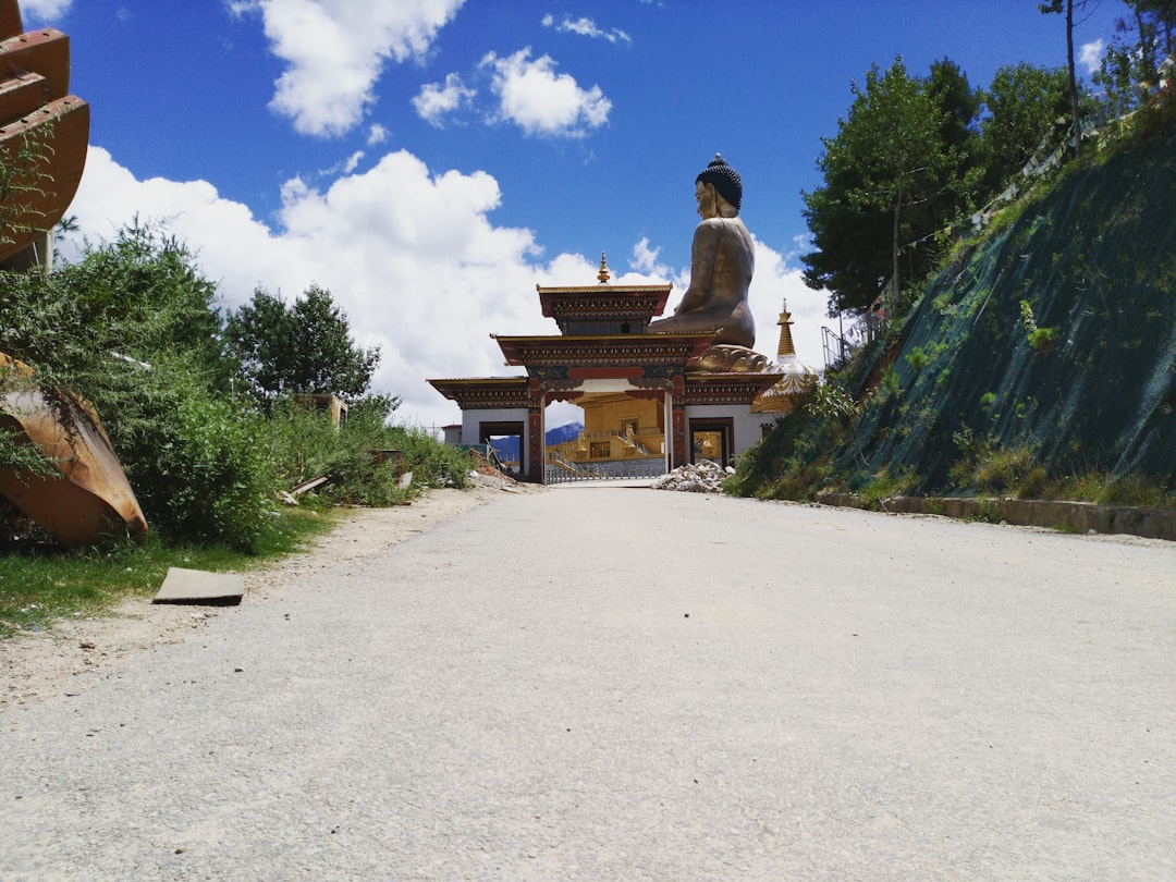 Punakha Dzong: The Fortress Monastery of Bhutan - HVR7+G62 | Secret World Trip Planner