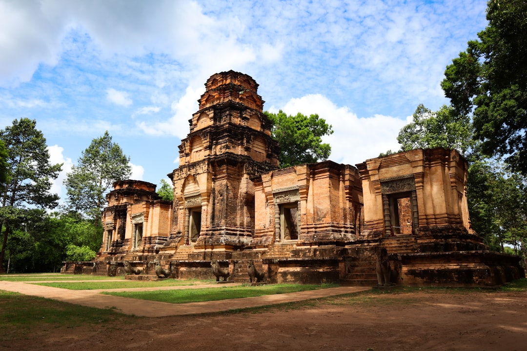 普雷阿克：罗卢斯最古老的高棉寺庙 - Angkor Archaeological Park | Secret World Trip Planner
