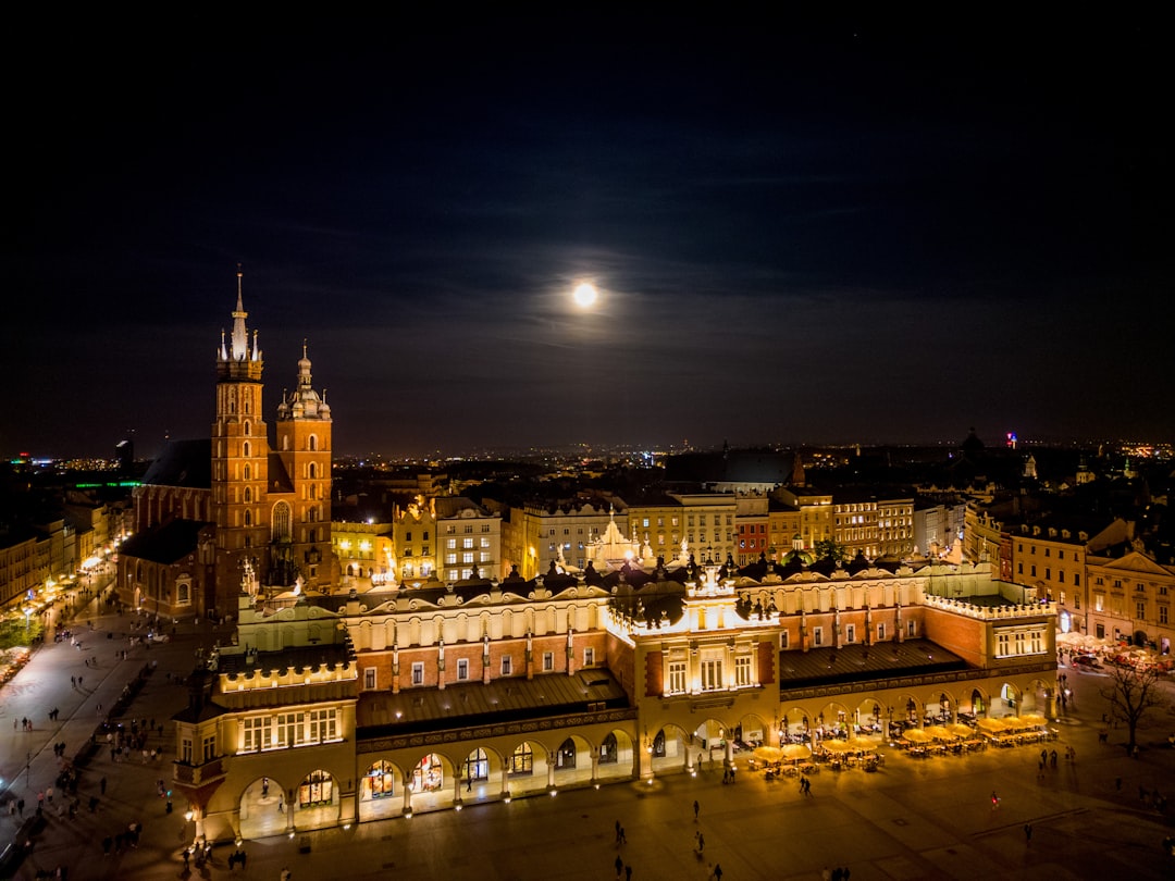 クラクフ歴史博物館：21の歴史的建物 - Rynek Główny 35 | Secret World Trip Planner