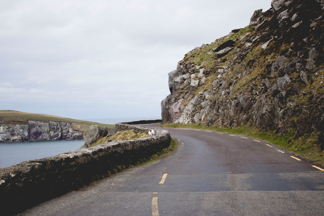 Откройте для себя Slea Head: самый очаровательный мыс Ирландии - Coumeenoole | Secret World Trip Planner