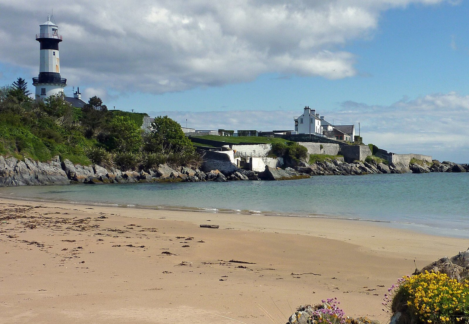 Discover the Inishowen Lighthouse: a Gem of Northern Ireland - Stroove | Secret World Trip Planner