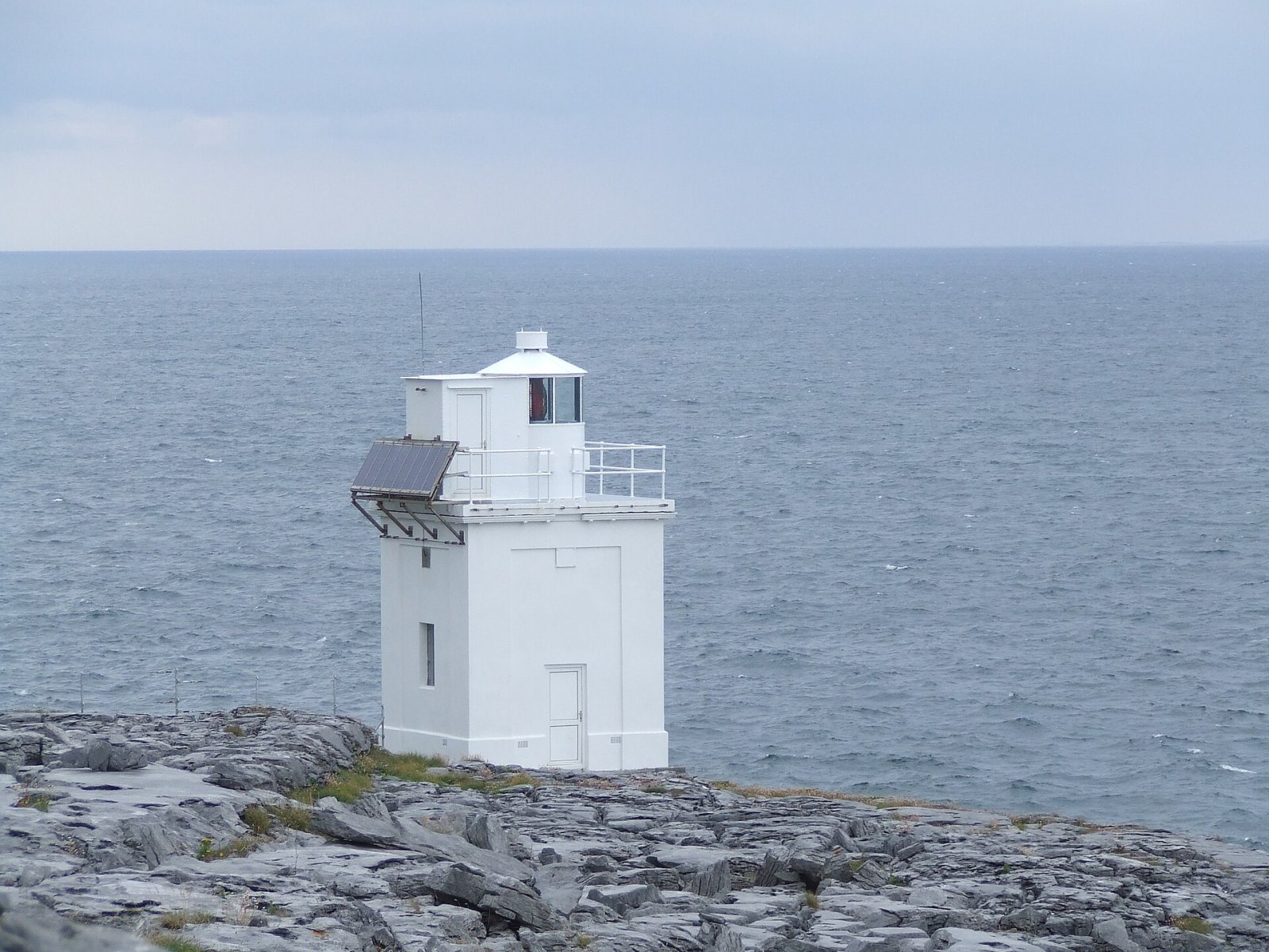 Descubre Black Head: el Faro de Clare en Irlanda - Carnsefin | Secret World Trip Planner