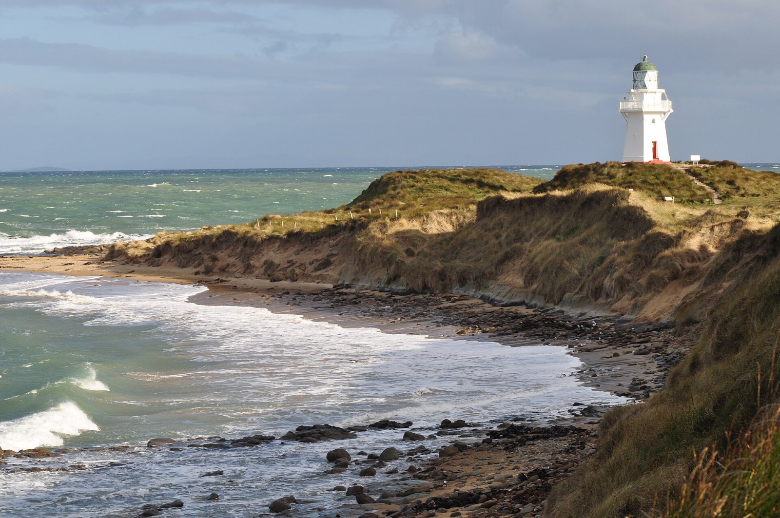 Entdecken Sie den Waipapa Point Leuchtturm: Ein Schatz Neuseelands - Otara | Secret World Trip Planner