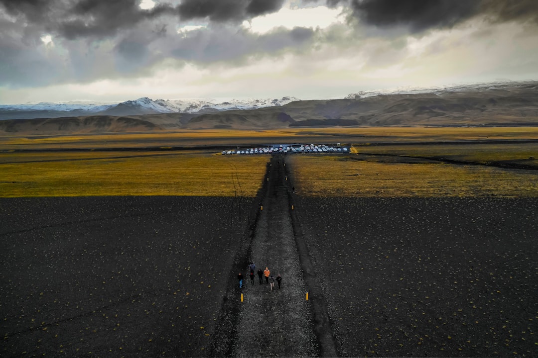 Outlaws: Eine Reise in die Welt der Videospiele in Island - Reykjavík | Secret World Trip Planner