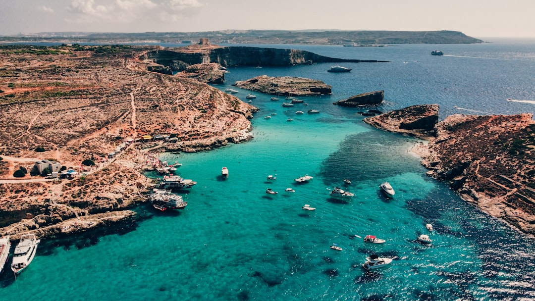 Comino: a ilha sem carros da Lagoa Azul - Comino | Secret World Trip Planner