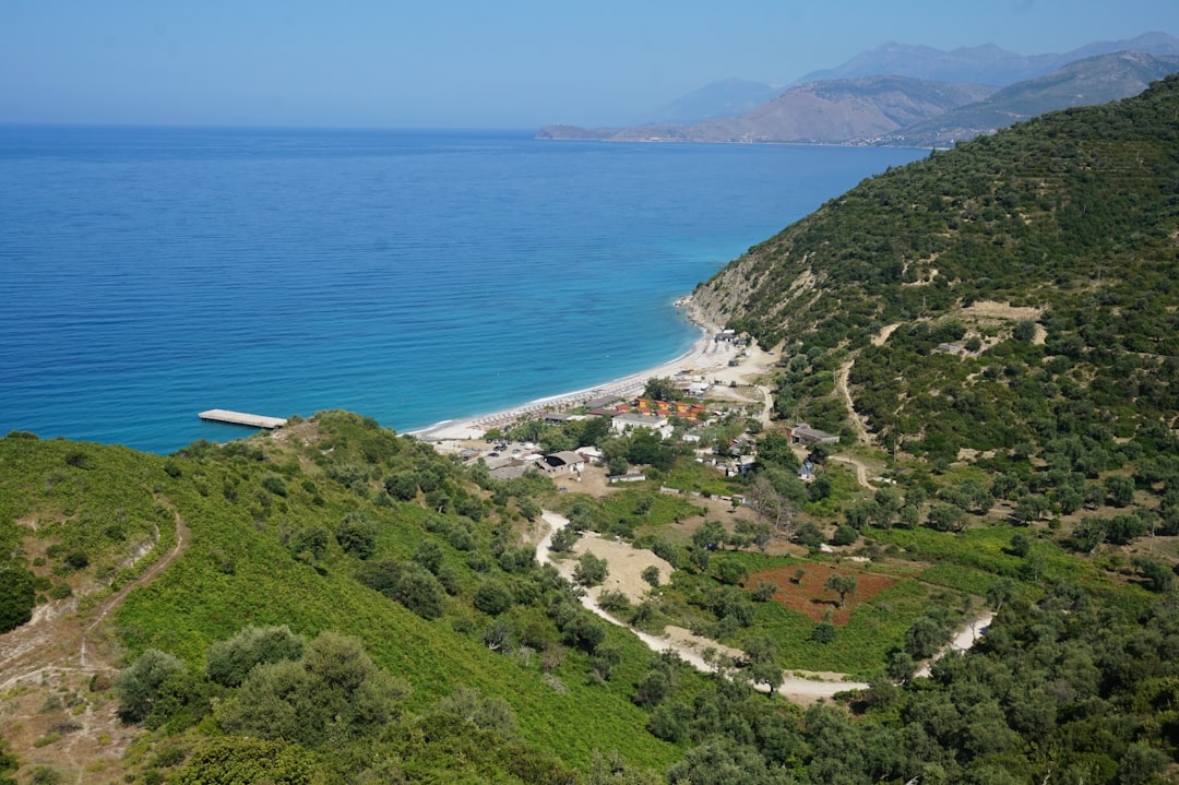 Domaine Argyros : Assyrtiko et volcan à Santorin - Episkopi Gonias 847 00 | Secret World Trip Planner