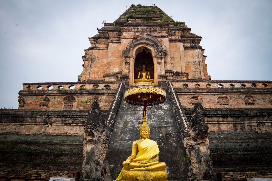Scoprire Chedi: Un Viaggio nella Cultura Thailandese — Mueang Prachinburi District