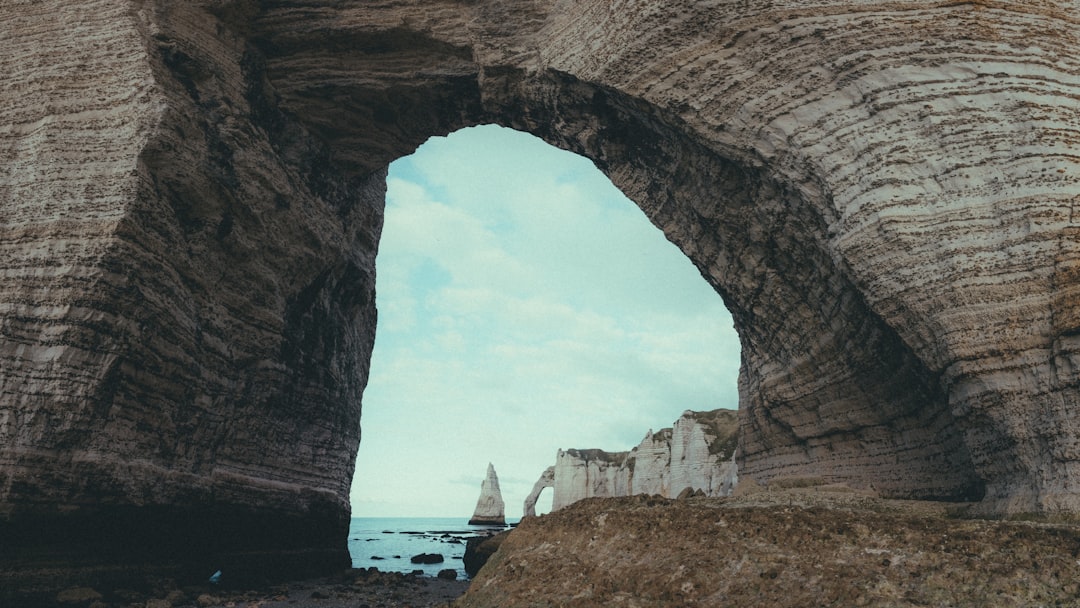 Grotta di Clamouse: cristalli bianchi nel cuore dell'Hérault - D4 | Secret World Trip Planner