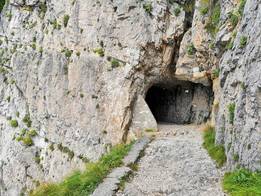 Clamouse Cave: White Crystals in Hérault's Heart - D4 | Secret World Trip Planner