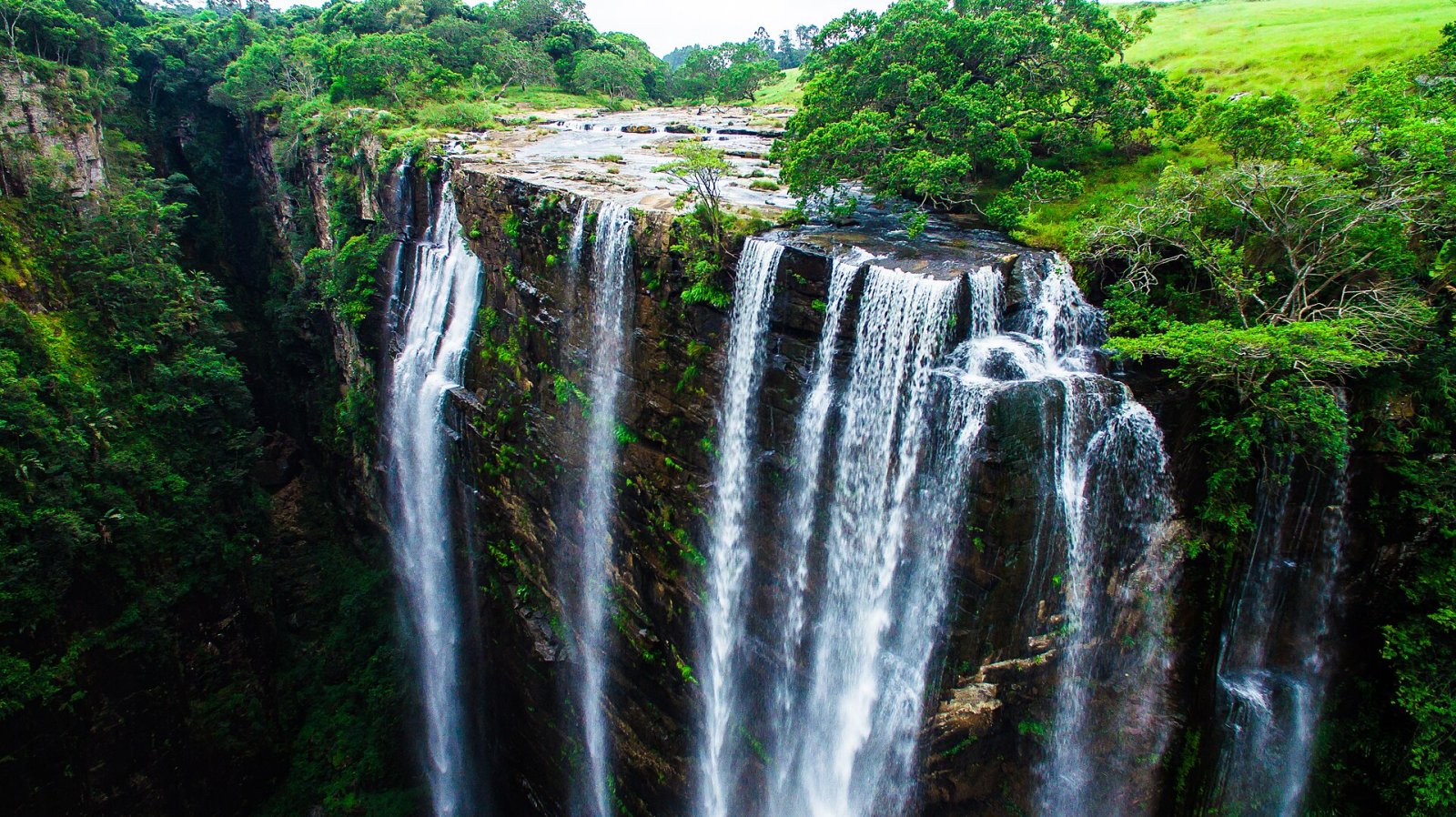 Scopri le Magwa Falls: un gioiello del Sudafrica — Gwexintaba