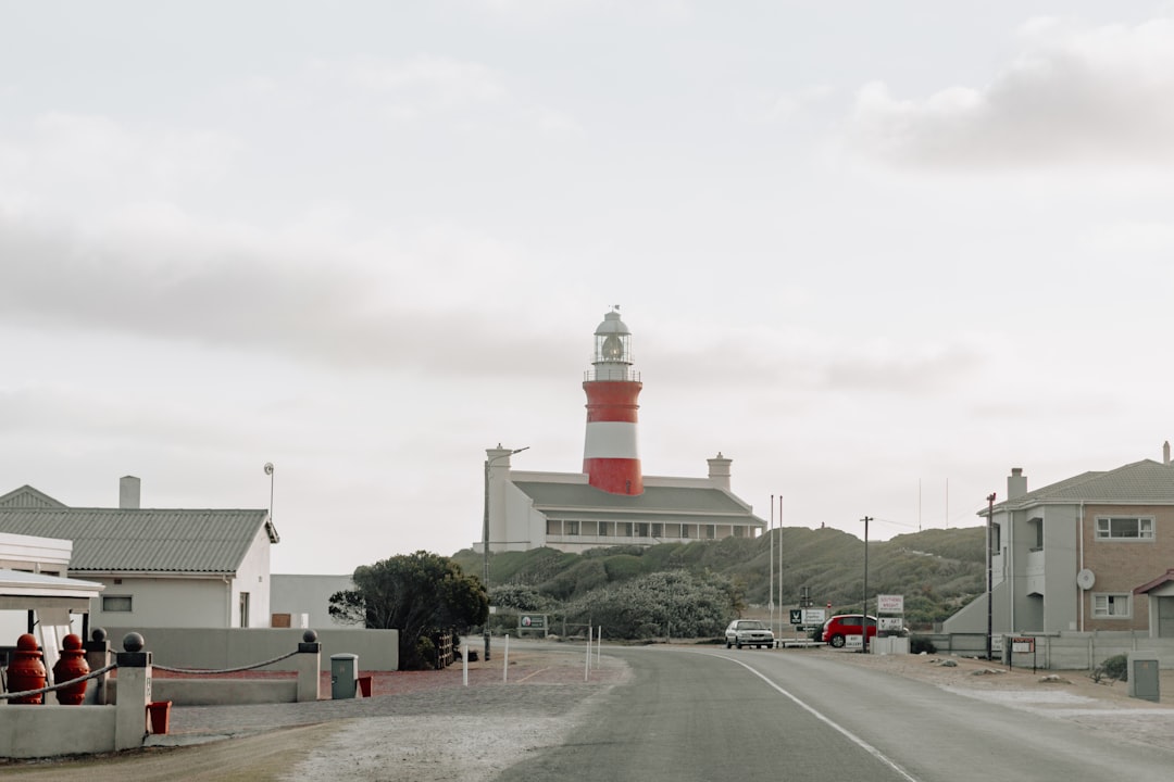 Scopri il Faro di Danger Point: Un Tesoro del Sudafrica - Birkenhead | Secret World Trip Planner