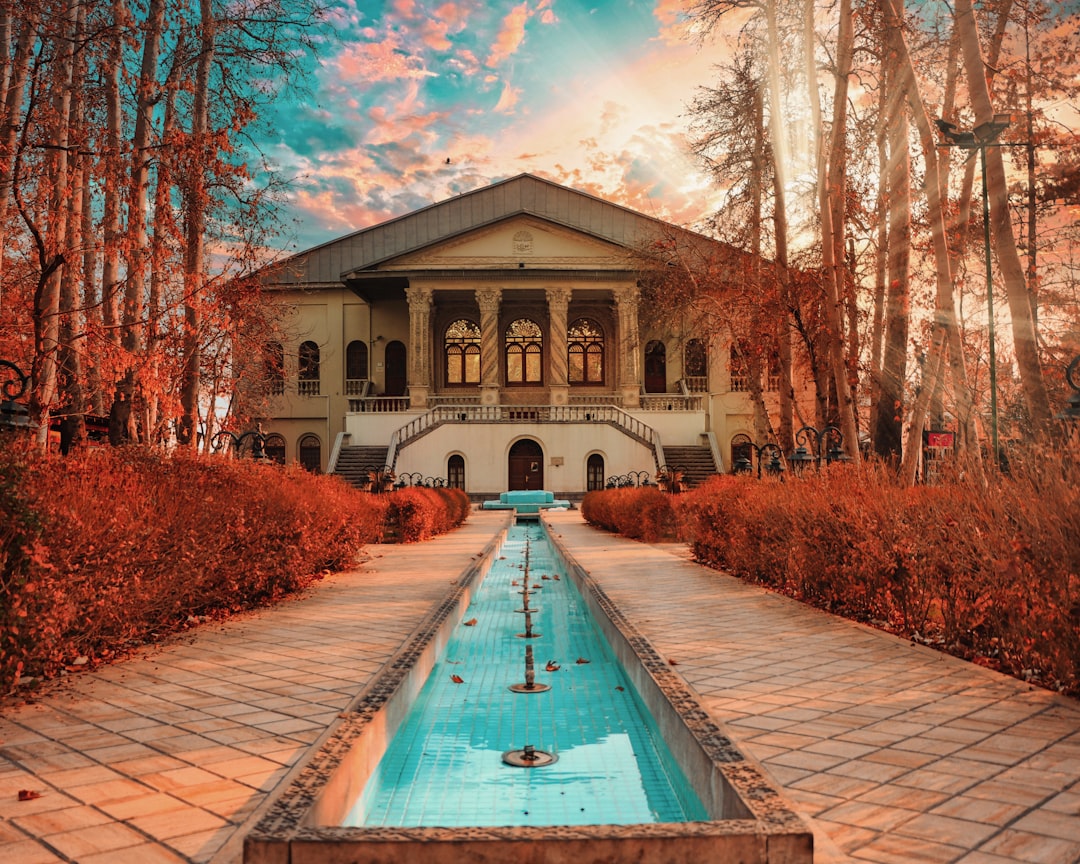 テヘランのゴレスターン宮殿：カジャール博物館ガイド - Tehran District 12 Fifth Khordad Avenue Arg Sqr | Secret World Trip Planner