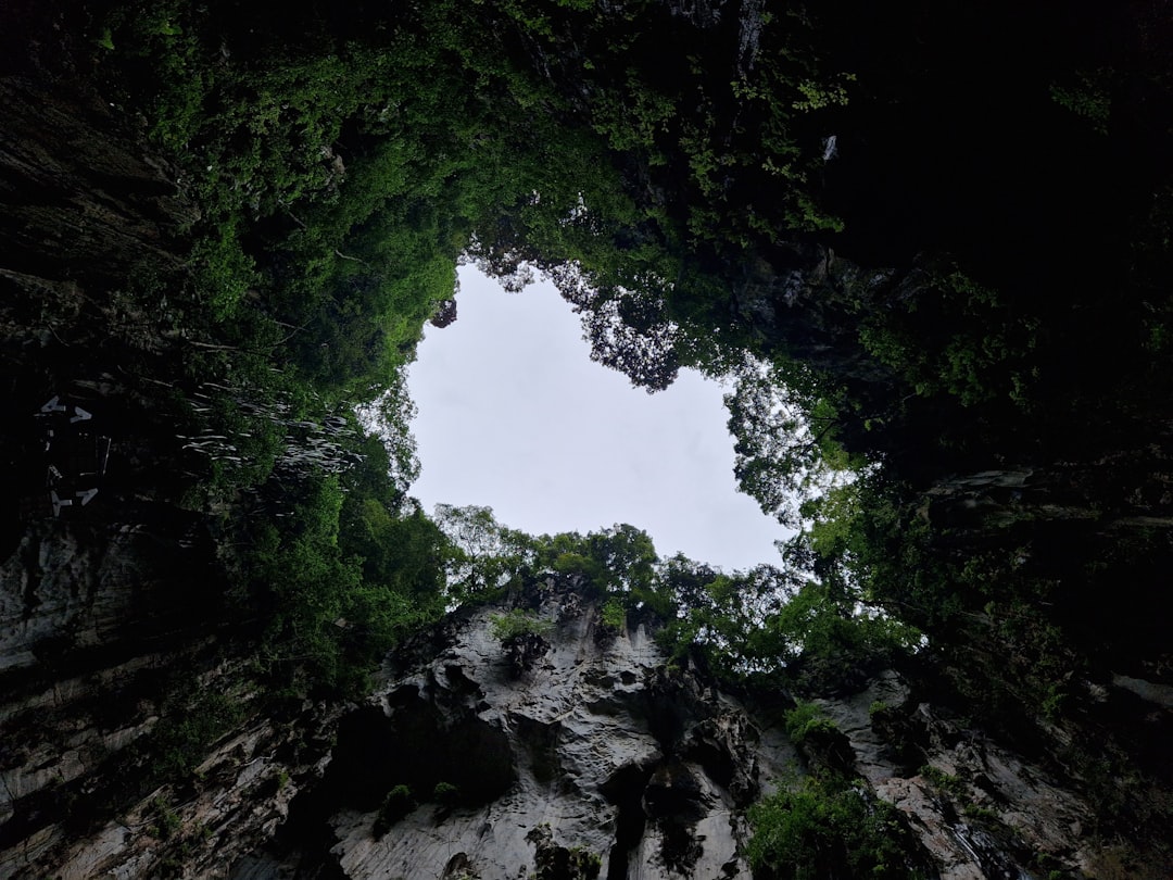 Descubre Wind Cave: una joya natural en Malasia | Secret World Trip Planner