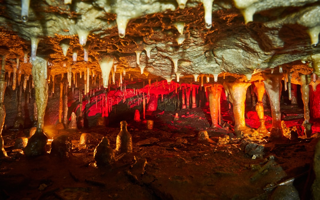 Grotta de Prometeo en Georgia: maravilla subterránea - 9JG2+P6R | Secret World Trip Planner