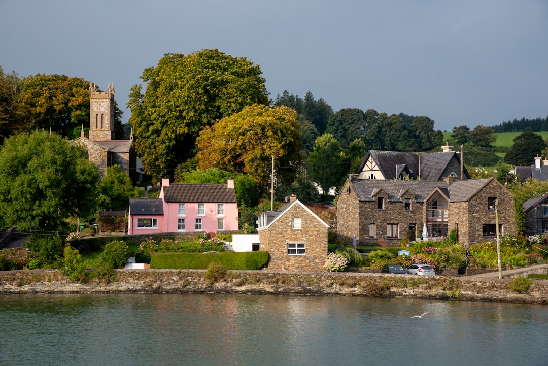 Miners' Village: Uma viagem pela história irlandesa - Knockfadda | Secret World Trip Planner